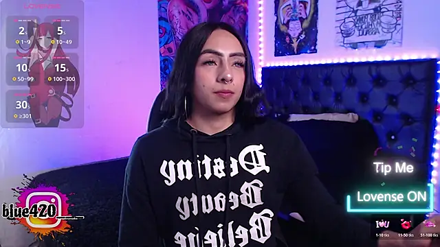 Skyler__blue4 webcam