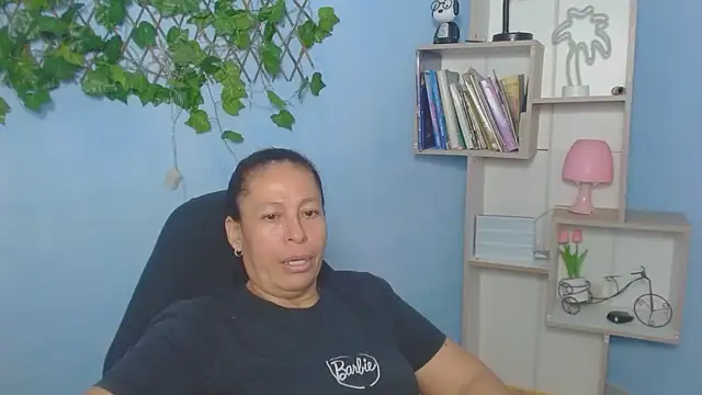 mature_martina - Mature_martina's free webcam