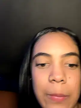 NAUGHTY_LITTLE_18 webcam