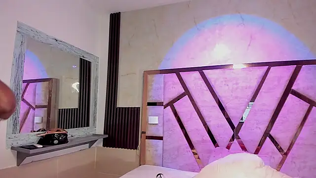 athenea_mills - Athenea_Mills's free webcam