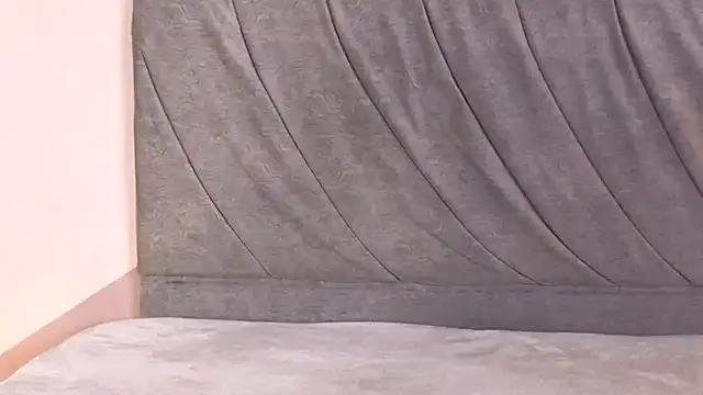 daliarose18 - Daliarose18's free webcam