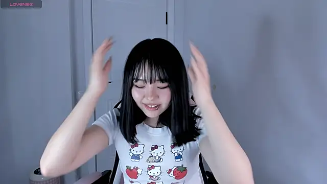 hee_young11 - Hee_young11's free webcam