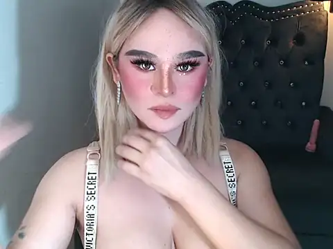 superhotangelxx webcam