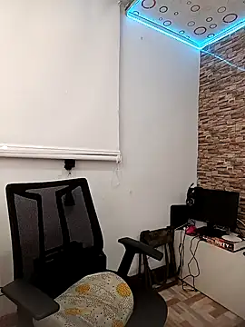 Yin_yang_hot Live Webcam on Stripchat