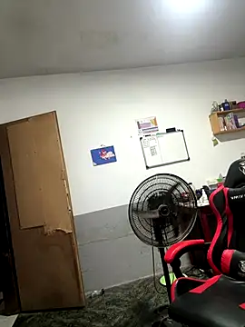 lunarebelde - Lunarebelde's free webcam