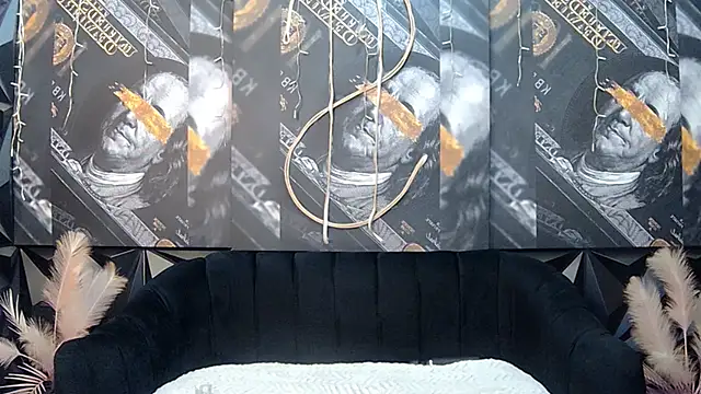 Lilmisbaddyxxx webcam