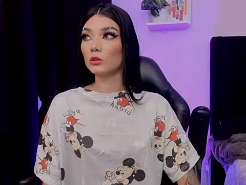 emmabridgerton - Emmabridgerton's free webcam