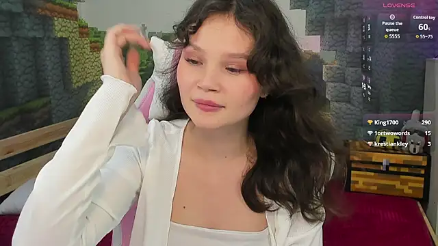 emilychaves - EmilyChaves's free webcam