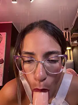 elegant__rouse webcam