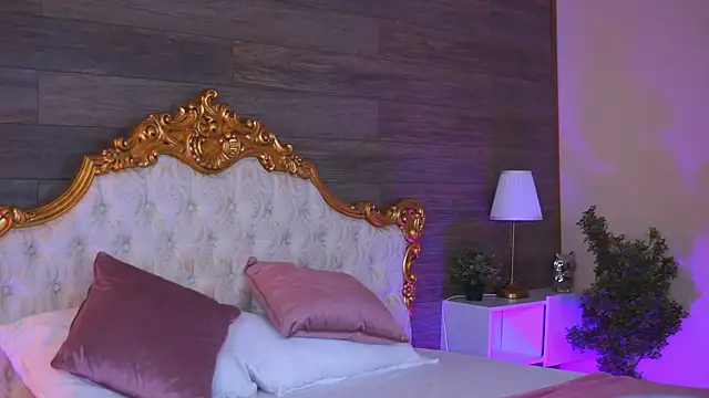 juicy_jessye (F teen) - intense pleasure for the naughty girl