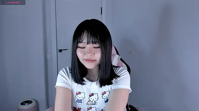 hee_young11 - Hee_young11's free webcam