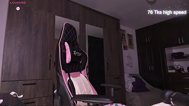 missmoonn1 - MissMoonn1's free webcam