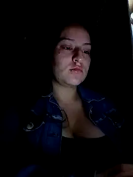 Webcam Model (Ary-)  is live.Free join now!