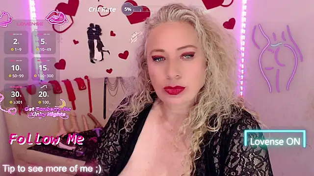 sofiacurvy_45 webcam stripchat model stream image