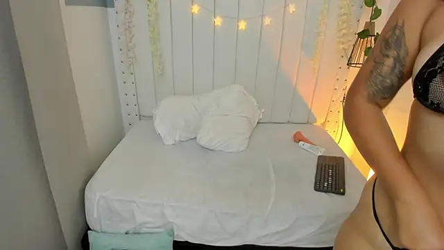 mayukim webcam stripchat model stream image