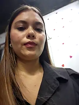 Webcam Model (rapunzel069) is live