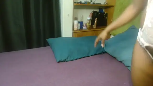 keishaa-77 - Keishaa-77's free webcam