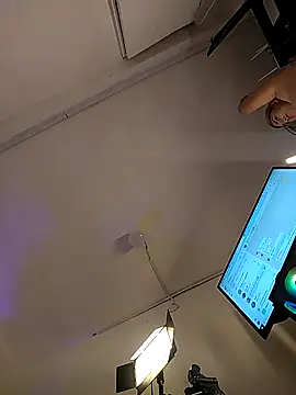 Celeste_Presstigge webcam