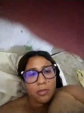 HotNMcouple webcam