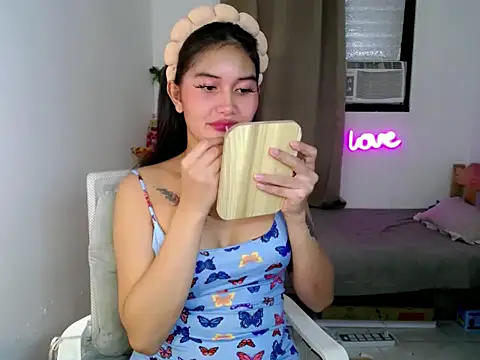 iDareUtoLoveMe webcam