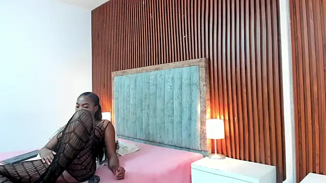 kenia_storm - Kenia_Storm's free webcam