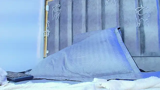 naia_x - Naia_x's free webcam