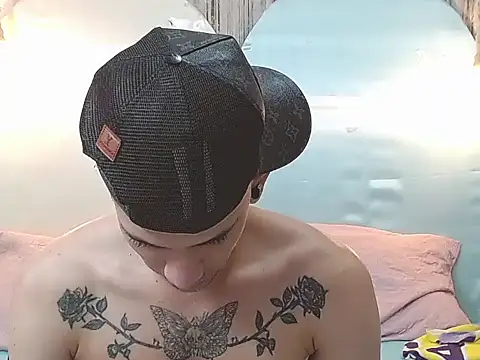 tylor_boy - Tylor_boy's free webcam