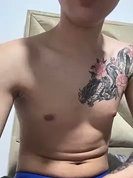 alexandercollman (M twink) - Completely naked and masturbation