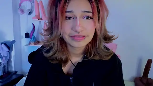 zoelight18 - Zoelight18's free webcam