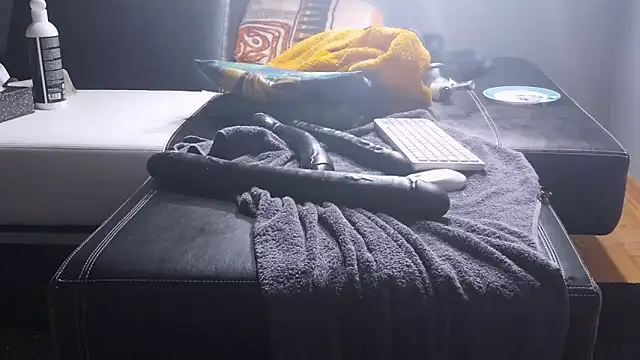 slavic_boy_39 webcam