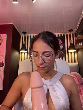 elegant__rouse webcam