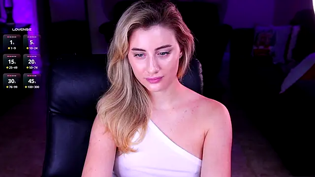 naughty-kitty1 - Naughty-Kitty1's free webcam