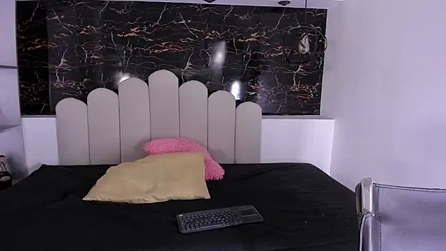 annyrosee - Annyrosee's free webcam