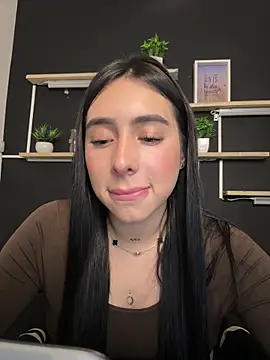 Webcam Model (isabella_jade)  is live.Free join now!