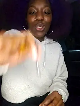 Webcam Model (oliviaprettypussy)  is live.Free join now!