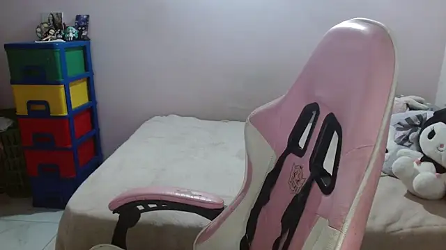 TiffanyRoouse webcam