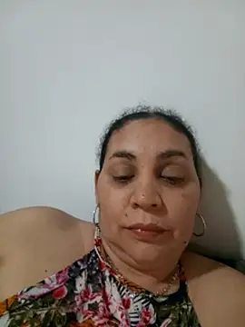 MirandaSoto webcam