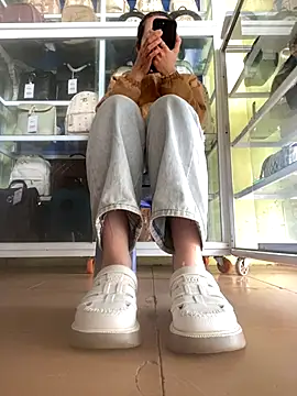 rosa_998 - Rosa_998's free webcam - UK Sex Cams