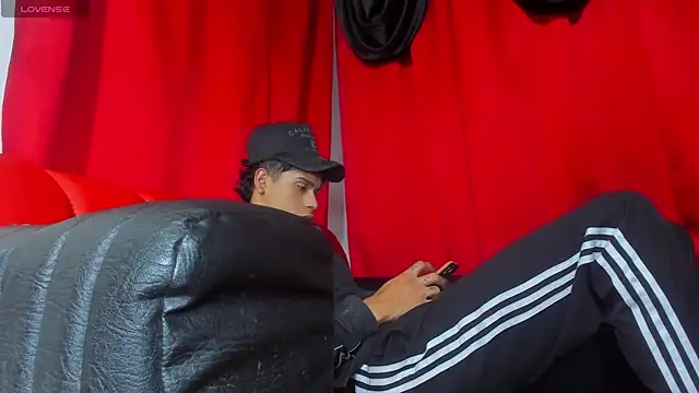 extreme_team8 - Extreme_Team8's free webcam