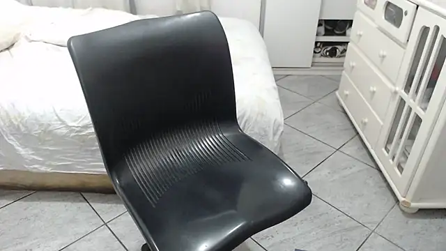 mysterbearmg (Ask my age) - CUM IN PUBLIC