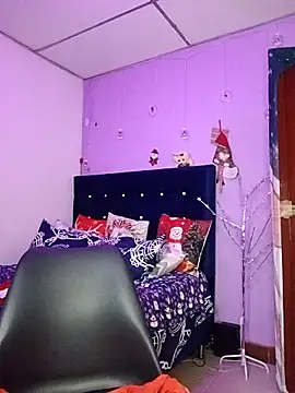 ellisw8 - EllisW8's free webcam