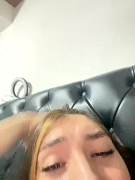 NICOLSKINNY1 live cam screenshot tranny from Colombia on SLUT.SHOW — Free Live Cams & XXX Chat