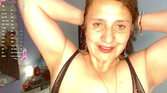 Nadia_84 webcam
