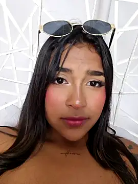 Mariangel_11 Live Webcam on Stripchat