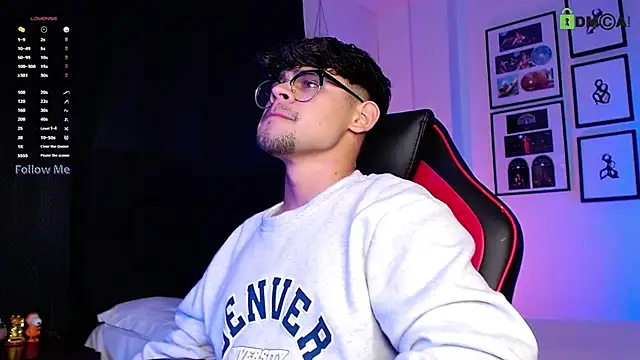 isaac-saenz - Isaac-saenz's free webcam - UK Sex Cams