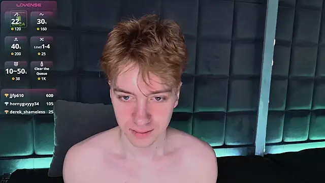 paul_holt (M twink) - Ass close to cam