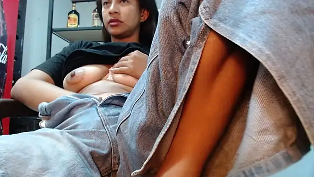 daelaa (G young) - SHOW BOOBS