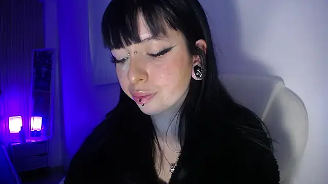 kittyhouse_hs - Kittyhouse_hs's free webcam