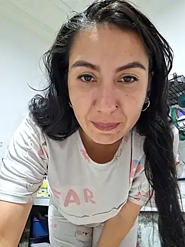 saraximenapaisita - Saraximenapaisita's free webcam