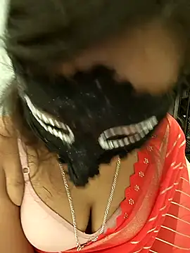 Webcam Model (Sexy-suhana-) is live